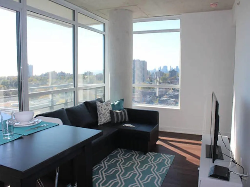 Eg Suites - Modern Queen West Condo Toronto Apartment