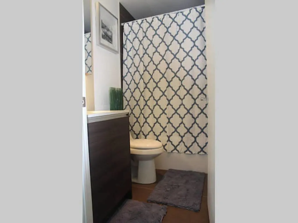 Eg Suites - Modern Queen West Condo Toronto 0*,